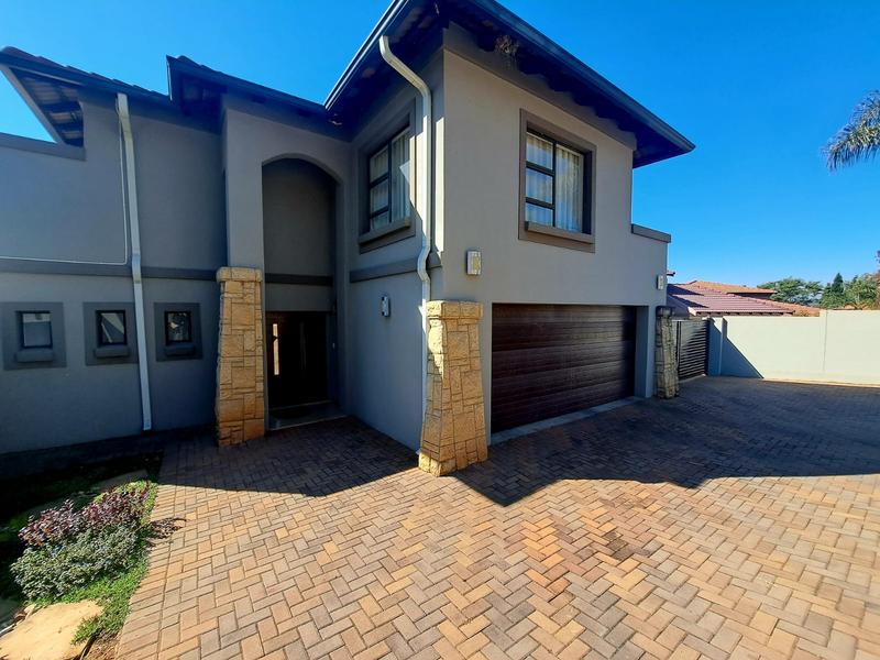 4 Bedroom Property for Sale in Highveld Gauteng
