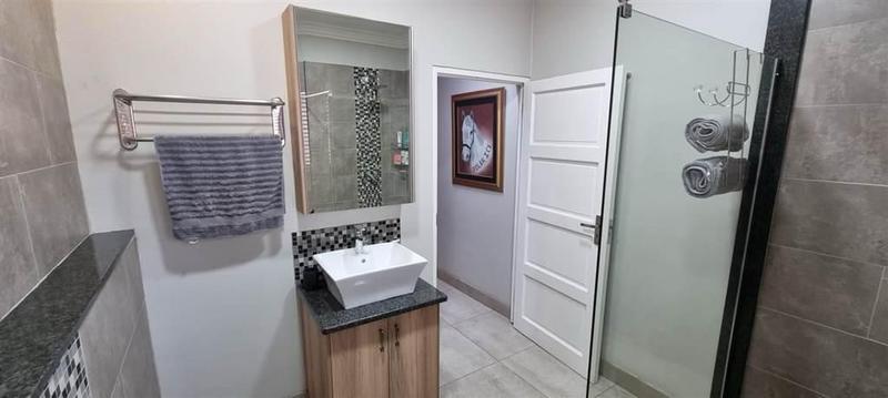 3 Bedroom Property for Sale in Amberfield Gauteng
