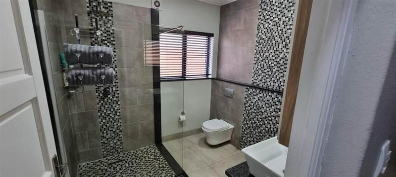 3 Bedroom Property for Sale in Amberfield Gauteng