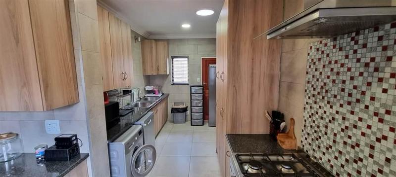 3 Bedroom Property for Sale in Amberfield Gauteng