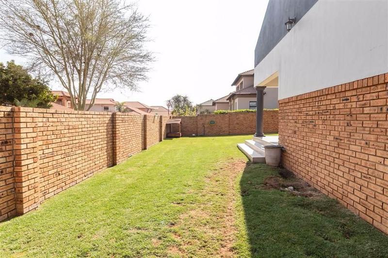 3 Bedroom Property for Sale in Amberfield Gauteng