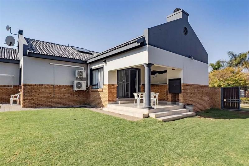 3 Bedroom Property for Sale in Amberfield Gauteng
