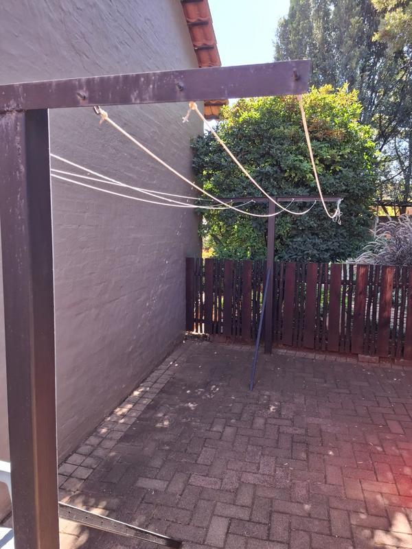To Let 1 Bedroom Property for Rent in Garsfontein Gauteng