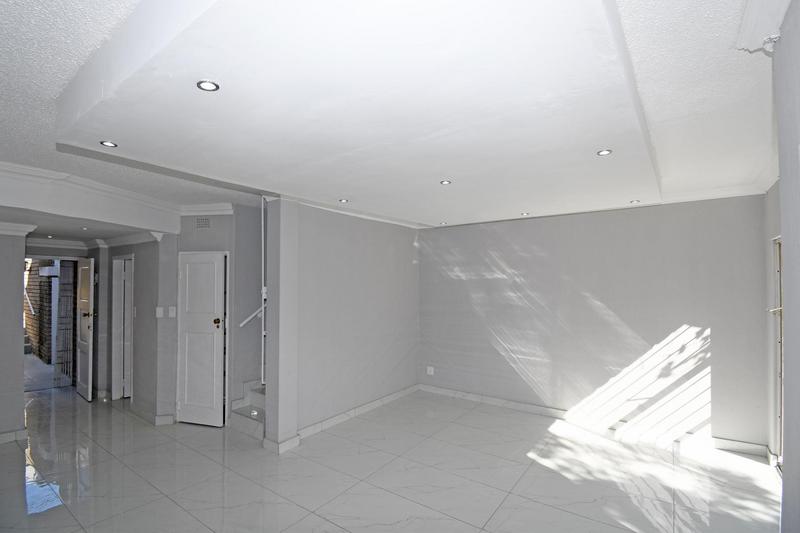 2 Bedroom Property for Sale in Morningside Gauteng