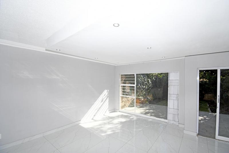 2 Bedroom Property for Sale in Morningside Gauteng