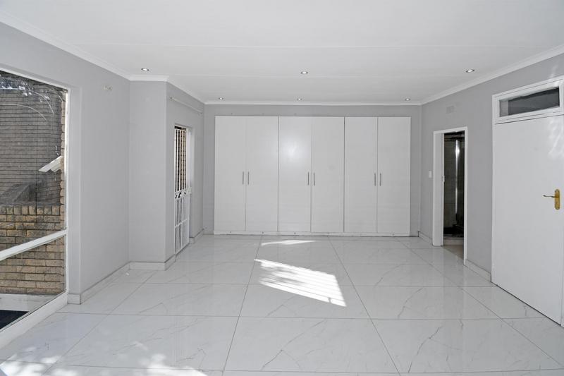 2 Bedroom Property for Sale in Morningside Gauteng