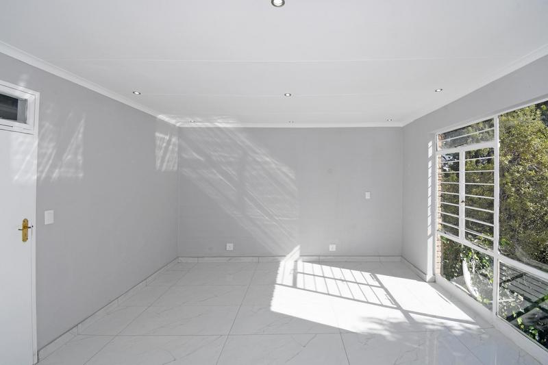 2 Bedroom Property for Sale in Morningside Gauteng