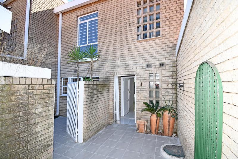 2 Bedroom Property for Sale in Morningside Gauteng