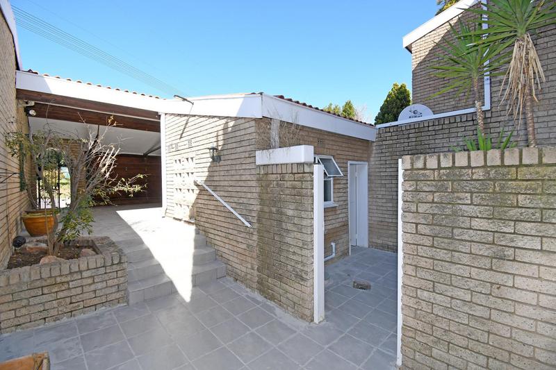 2 Bedroom Property for Sale in Morningside Gauteng