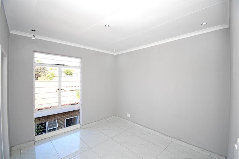 2 Bedroom Property for Sale in Morningside Gauteng