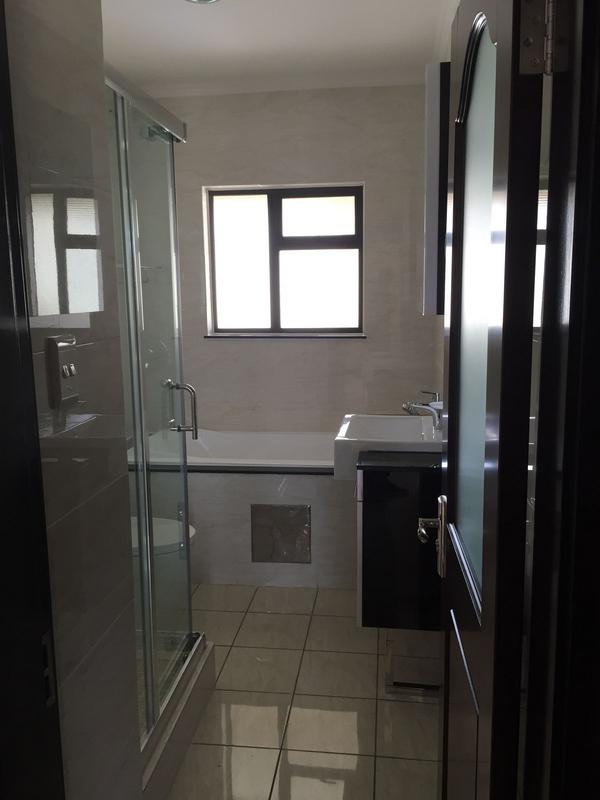 To Let 2 Bedroom Property for Rent in Craigavon Gauteng