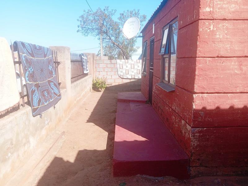 2 Bedroom Property for Sale in Palm Ridge Gauteng