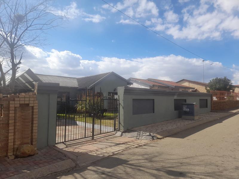 3 Bedroom Property for Sale in Pimville Zone 7 Gauteng