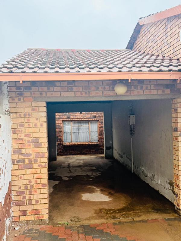 3 Bedroom Property for Sale in Meadowlands Gauteng