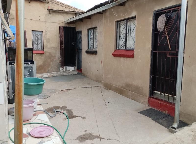 11 Bedroom Property for Sale in Tembisa Central Gauteng