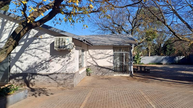 To Let commercial Property for Rent in Clubview Gauteng