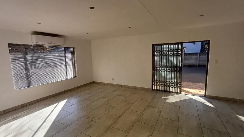 To Let commercial Property for Rent in Clubview Gauteng