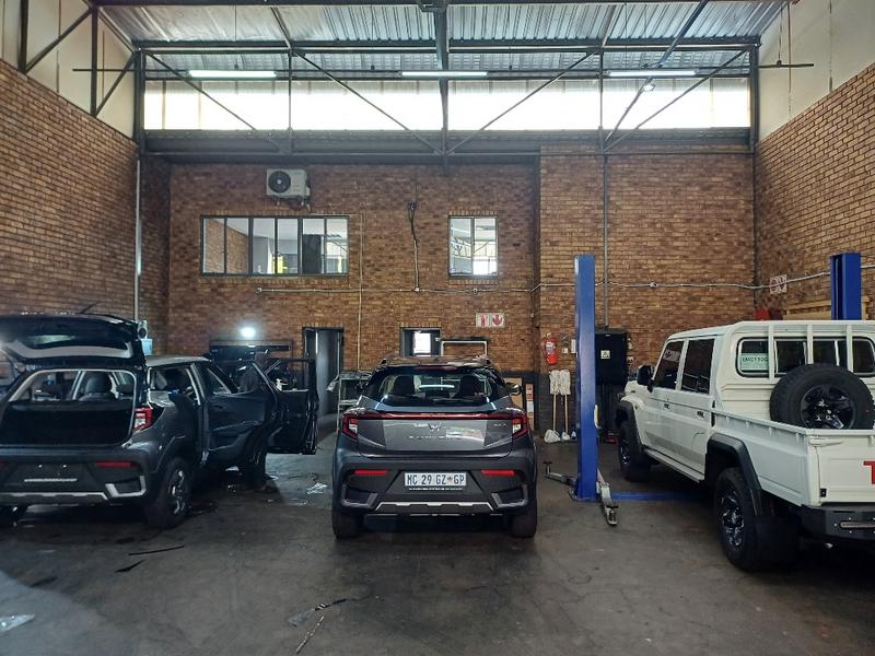 To Let commercial Property for Rent in Hennopspark Gauteng