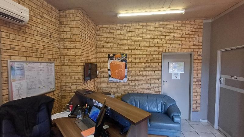 To Let commercial Property for Rent in Hennopspark Gauteng