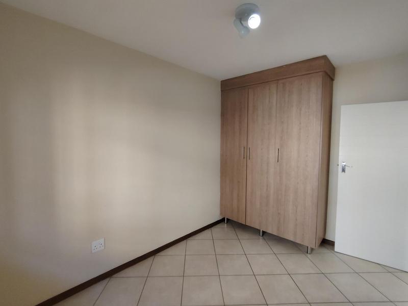 To Let 2 Bedroom Property for Rent in Monavoni Gauteng