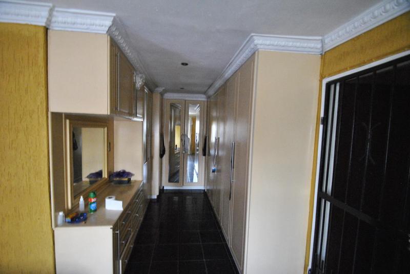 4 Bedroom Property for Sale in Dawn Park Gauteng