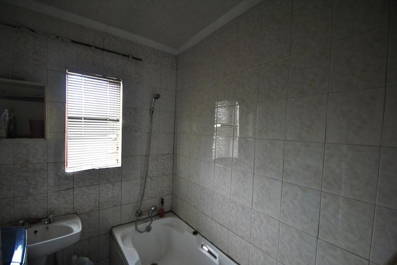 4 Bedroom Property for Sale in Dawn Park Gauteng
