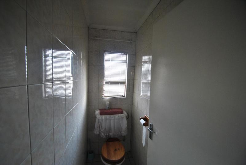 4 Bedroom Property for Sale in Dawn Park Gauteng