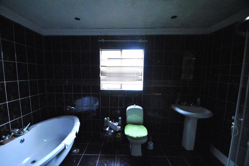4 Bedroom Property for Sale in Dawn Park Gauteng