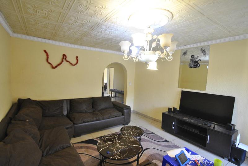 4 Bedroom Property for Sale in Dawn Park Gauteng