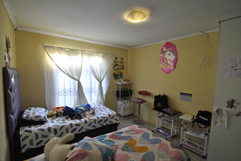 4 Bedroom Property for Sale in Dawn Park Gauteng