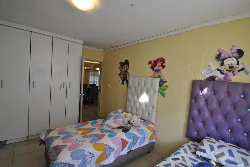 4 Bedroom Property for Sale in Dawn Park Gauteng