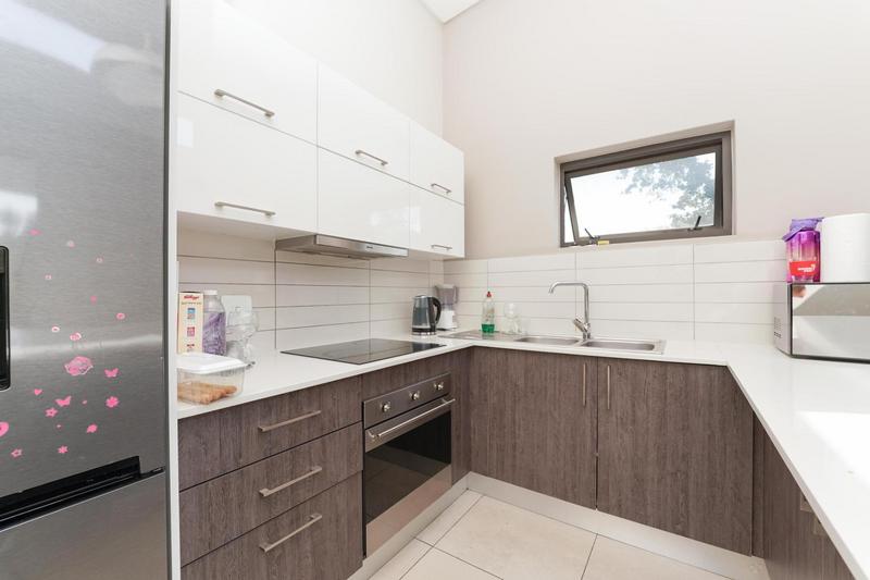 1 Bedroom Property for Sale in Dunkeld Gauteng