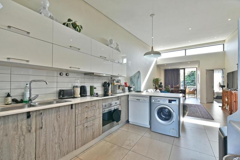 2 Bedroom Property for Sale in Dunkeld Gauteng