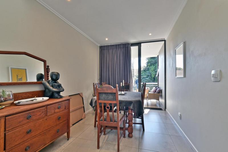 2 Bedroom Property for Sale in Dunkeld Gauteng