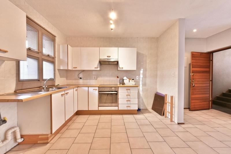 2 Bedroom Property for Sale in Glenanda Gauteng