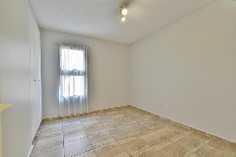2 Bedroom Property for Sale in Glenanda Gauteng