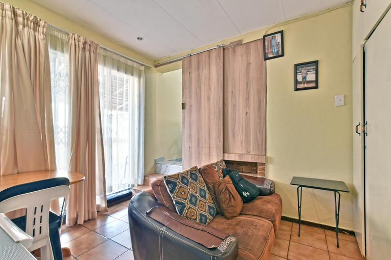 4 Bedroom Property for Sale in Roseacre Gauteng