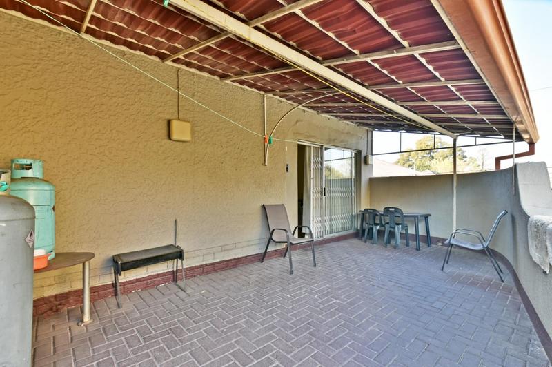 4 Bedroom Property for Sale in Roseacre Gauteng