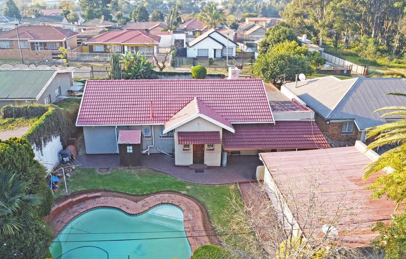 4 Bedroom Property for Sale in Roseacre Gauteng