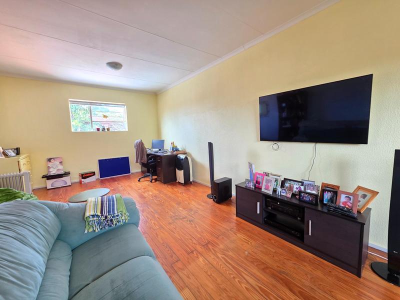 3 Bedroom Property for Sale in Weltevreden Park Gauteng