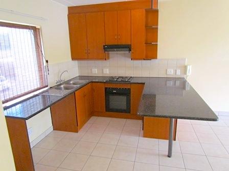 To Let 2 Bedroom Property for Rent in Magaliessig Gauteng