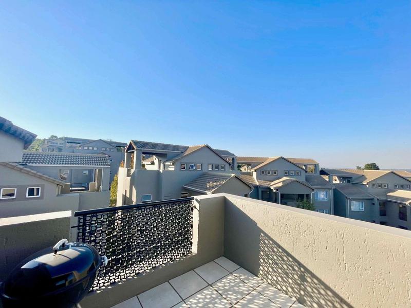 1 Bedroom Property for Sale in Bryanston Gauteng