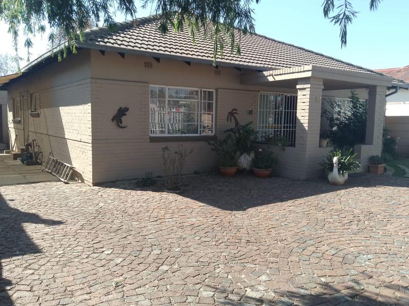 3 Bedroom Property for Sale in Geduld Gauteng