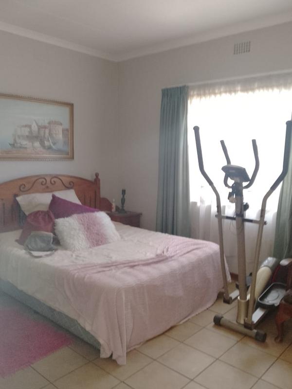 3 Bedroom Property for Sale in Geduld Gauteng