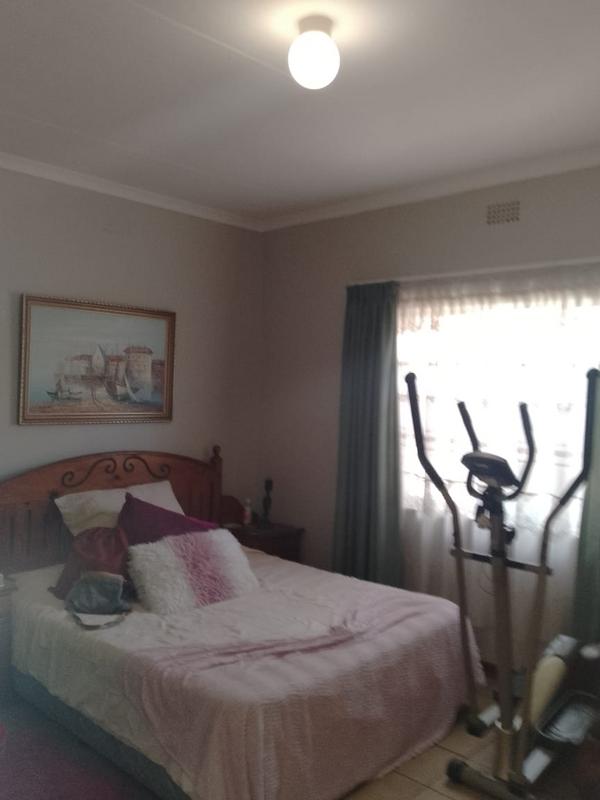 3 Bedroom Property for Sale in Geduld Gauteng