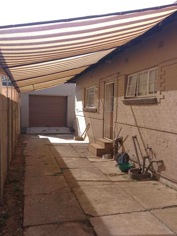 3 Bedroom Property for Sale in Geduld Gauteng