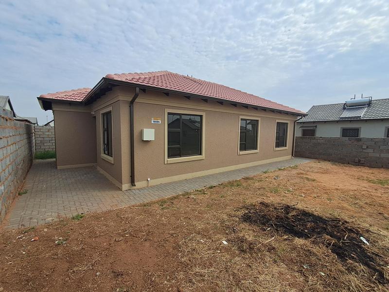 3 Bedroom Property for Sale in Windmill Park Gauteng
