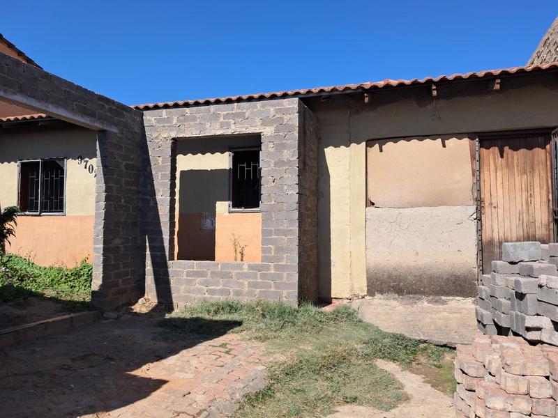 2 Bedroom Property for Sale in Olievenhoutbosch Gauteng