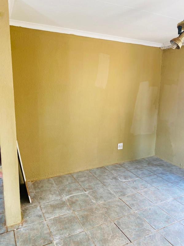 2 Bedroom Property for Sale in Soshanguve UU Gauteng