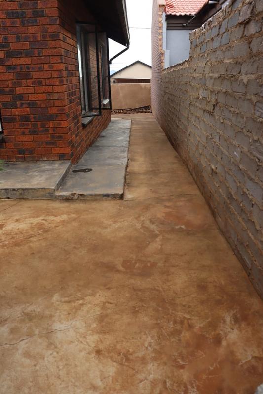 2 Bedroom Property for Sale in Soshanguve UU Gauteng